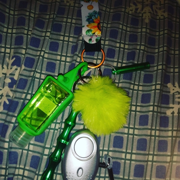 Self defense keychains - Picture 2 of 2